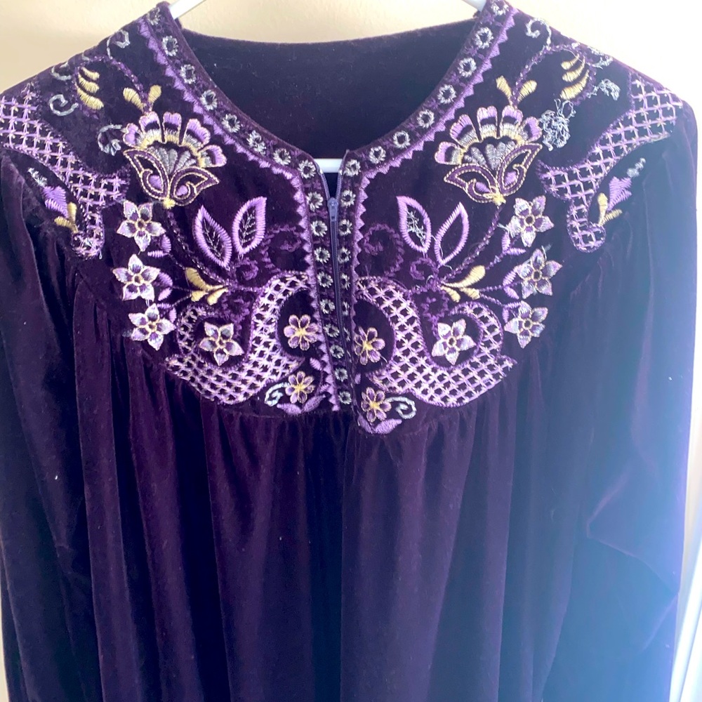 Purple velvet long abaya